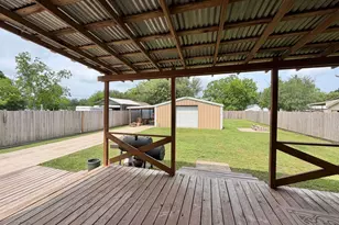 3850 Hays Ave, Groves, TX 77619 - Photo 17