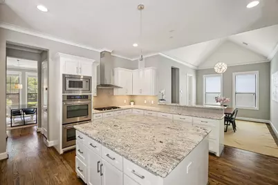4618 Oakdale Street, Bellaire, TX 77401 - Photo 9