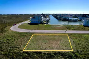 1270 Lagoon Dr, Crystal Beach, TX 77650 - Photo 1