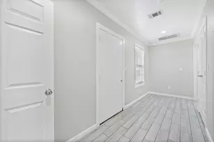 7941 Goode St, Houston, TX 77012 - Photo 11