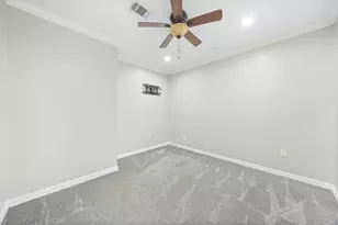 7941 Goode St, Houston, TX 77012 - Photo 9