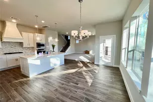 547 Kingston Ln, Shenandoah, TX 77384 - Photo 11