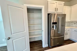 547 Kingston Ln, Shenandoah, TX 77384 - Photo 17