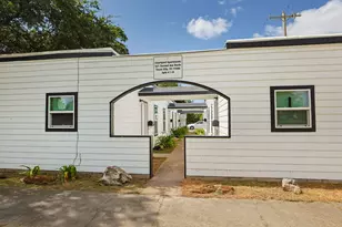 521 2nd Ave N, Texas City, TX 77590 - Photo 3