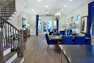 5817 E Post Oak Ln, Houston, TX 77055 - Photo 11