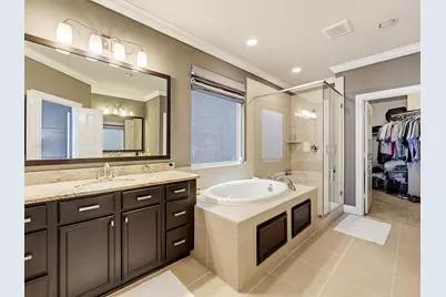 8418 Oak Leaf Point Drive, Houston, TX 77055 - Photo 9