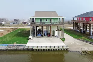 1111 Mabry Rd, Gilchrist, TX 77617 - Photo 5