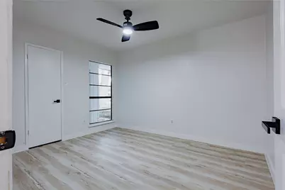 7310 Corta Calle Drive, Houston, TX 77083 - Photo 23