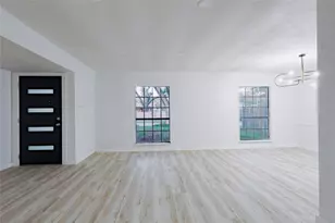 7310 Corta Calle Dr, Houston, TX 77083 - Photo 11