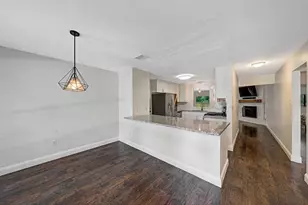 55 Dew Fall Ct, The Woodlands, TX 77380 - Photo 3