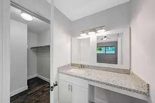 55 Dew Fall Ct, The Woodlands, TX 77380 - Photo 17