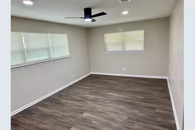 311 Ravenhead Drive, Houston, TX 77034 - Photo 17