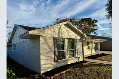 311 Ravenhead Drive, Houston, TX 77034 - Photo 3