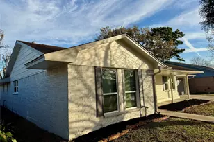 311 Ravenhead Dr, Houston, TX 77034 - Photo 3