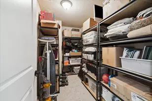 2 Quiet Yearling Pl, Tomball, TX 77375 - Photo 35