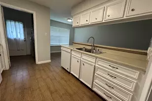 1013 Mccall Ave, Conroe, TX 77301 - Photo 7