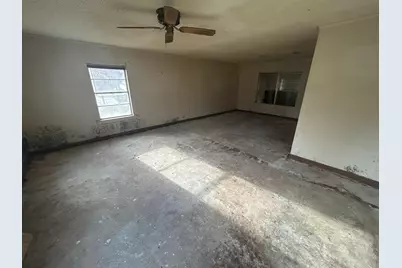 1122 E Houston, Crockett, TX 75835 - Photo 13