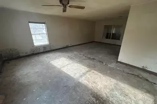 1122 E Houston, Crockett, TX 75835 - Photo 13