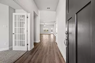 18 Gemstone Ct, Angleton, TX 77515 - Photo 5