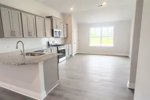 18 Gemstone Ct, Angleton, TX 77515 - Photo 7