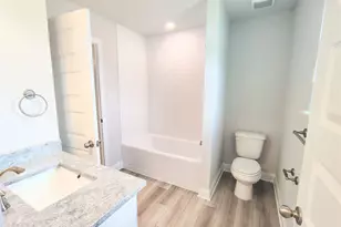 18 Gemstone Ct, Angleton, TX 77515 - Photo 19