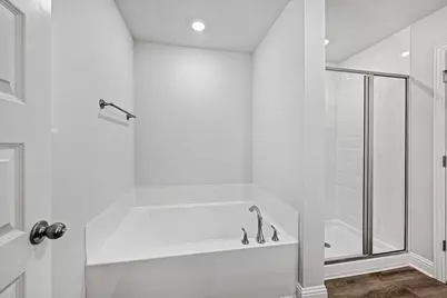 18 Gemstone Court, Angleton, TX 77515 - Photo 17