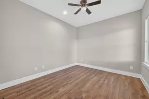 2109 Marnel Rd Rd, Houston, TX 77055 - Photo 33