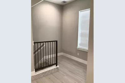 2109 Marnel Rd Road #B, Houston, TX 77055 - Photo 9