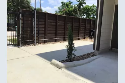 2109 Marnel Rd Road #B, Houston, TX 77055 - Photo 3