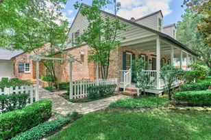 64 Autumn Crescent, The Woodlands, TX 77381 - Photo 11