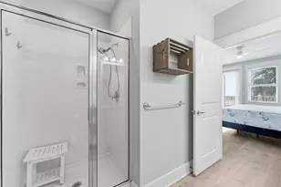 4111 Pointe W Dr, Galveston, TX 77554 - Photo 21