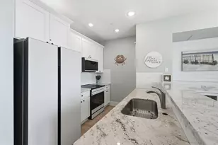 4111 Pointe W Dr, Galveston, TX 77554 - Photo 13