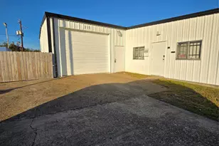 215 Fresa Rd, Pasadena, TX 77502 - Photo 1