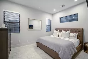 405 Detering St, Houston, TX 77007 - Photo 9