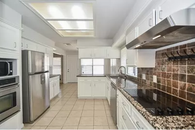 3107 Barnhill, Sugar Land, TX 77479 - Photo 11