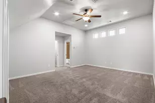38 Estherwood Pl, Magnolia, TX 77354 - Photo 9