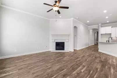 38 Estherwood Place, Magnolia, TX 77354 - Photo 7