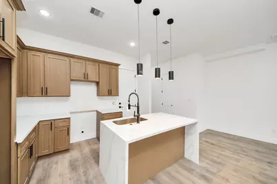 8206 Colonial Lane, Houston, TX 77051 - Photo 9