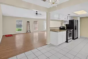 2027 Goodwin Dr, Katy, TX 77493 - Photo 7