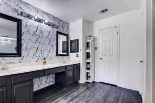 2922 Silent Dr, Sugar Land, TX 77498 - Photo 25