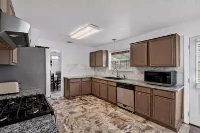 2922 Silent Drive, Sugar Land, TX 77498 - Photo 15