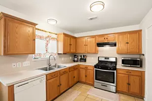2438 Gwenfair Dr, Spring, TX 77373 - Photo 7