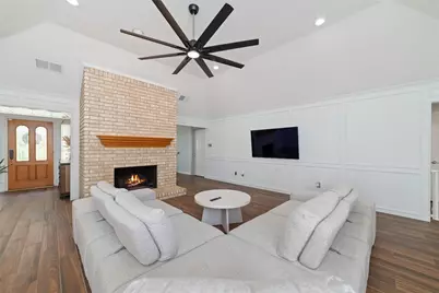 3914 Felicia Drive, Sugar Land, TX 77479 - Photo 7