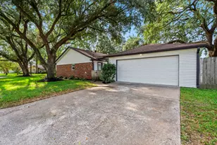2535 Southwick St, Houston, TX 77080 - Photo 27