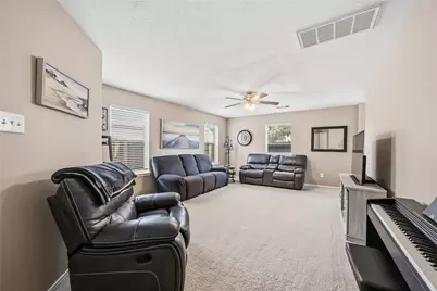 2763 Star Peak Drive, Houston, TX 77088 - Photo 5