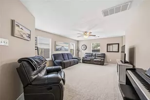 2763 Star Peak Dr, Houston, TX 77088 - Photo 5