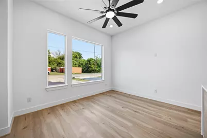 9106 Coffee Street #A-B, Houston, TX 77033 - Photo 5
