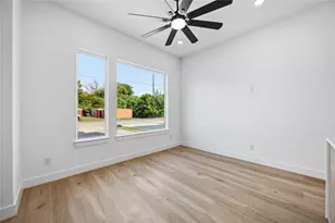 9106 Coffee St, Houston, TX 77033 - Photo 5