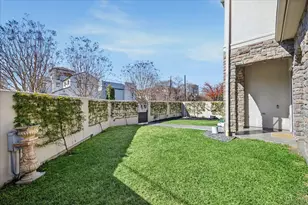 1923 Elmen St, Houston, TX 77019 - Photo 39