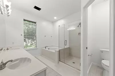 34 Firethorn Place, The Woodlands, TX 77382 - Photo 15